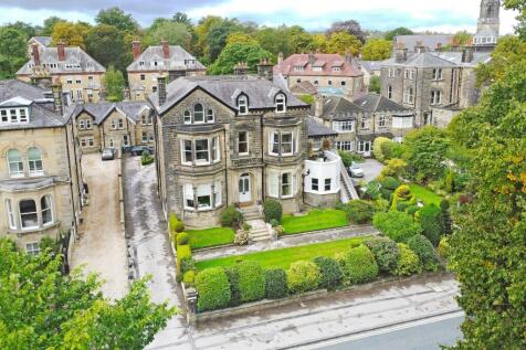 2 Leeds Road, Harrogate, HG2