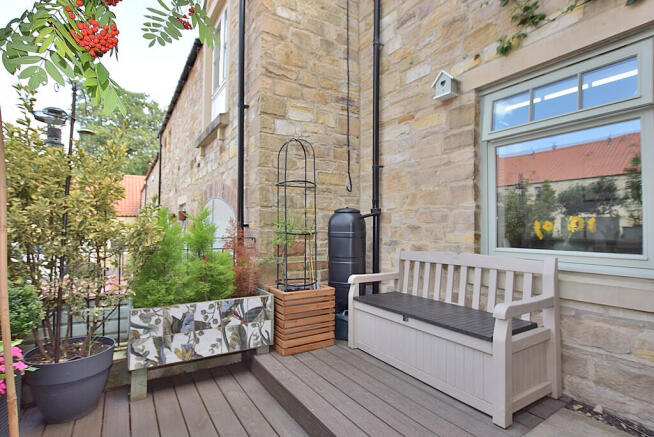 4 bed Terraced for sale Image 6
