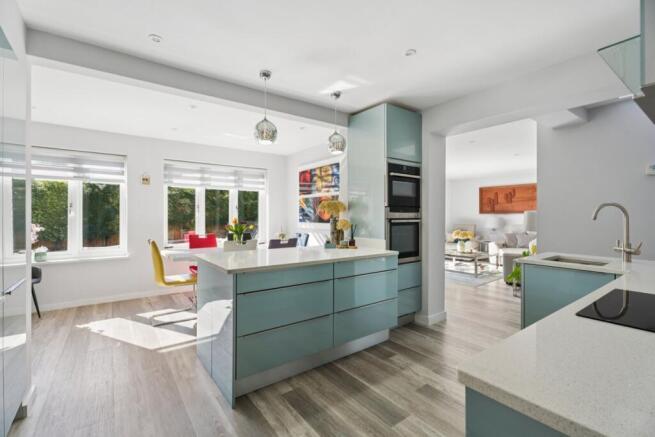 Kitchen/Dining