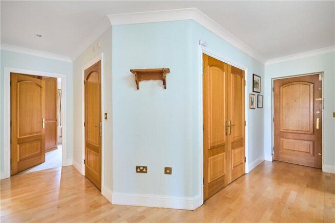 2 bed Apartment for sale Image 5