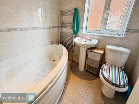 3 bed Detached for sale Image 11