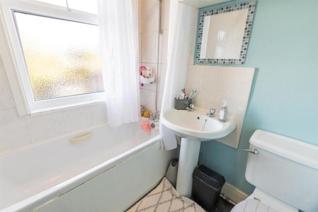 Bathroom.jpg