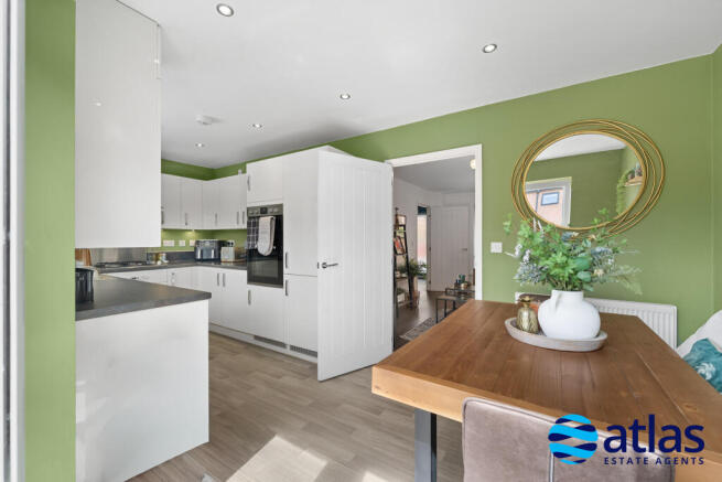Kitchen/Dining Space