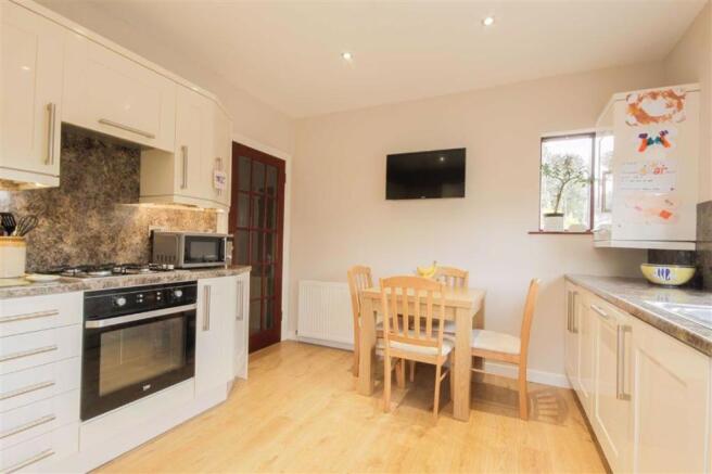 Kitchen/Breakfast Room