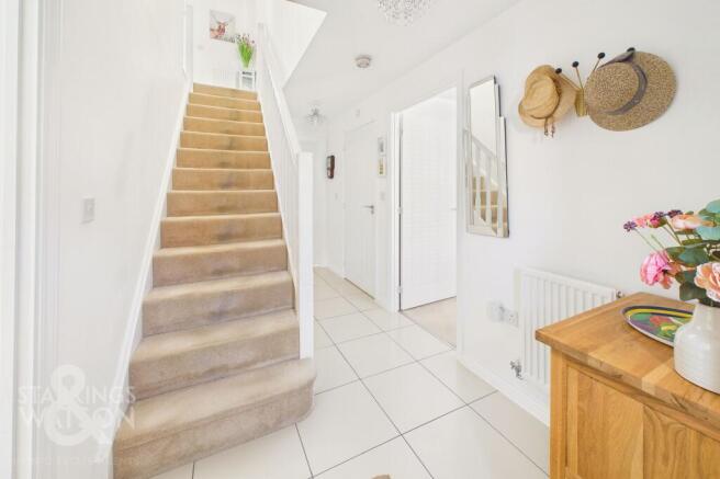 Jermyn Way, Tharston, Norwich photo 4