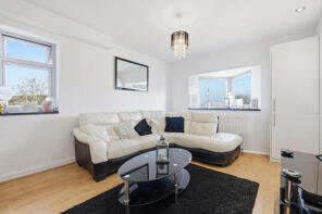 Flat 5, 454 Capital House, Larkshall Road, London E4 9HH
