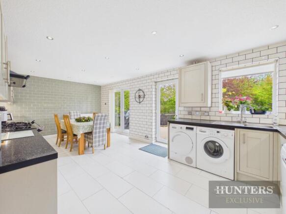 3 bed Detached for sale Image 5