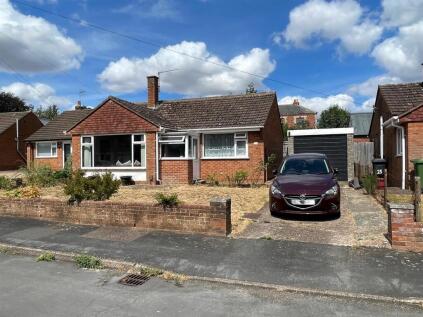 Oakley Close, Pinhoe, Exeter