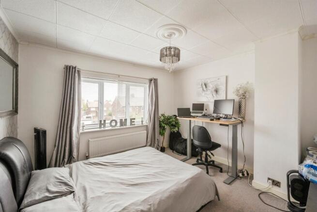 3 bed Semi-Detached for sale Image 11