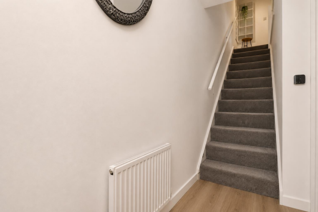 3 bed Semi-Detached for sale Image 8