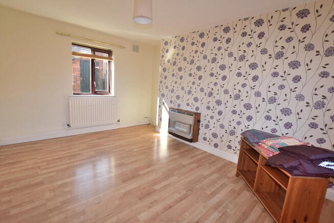 2 bed Semi-Detached for sale Image 3