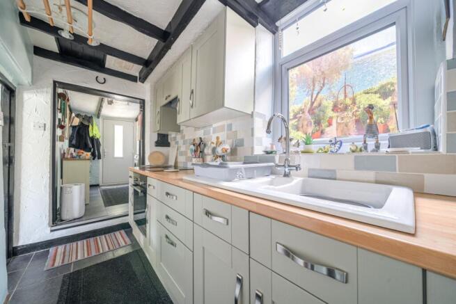 1438662-7-69d678a71e643