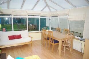 LOVELY CONSERVATORY