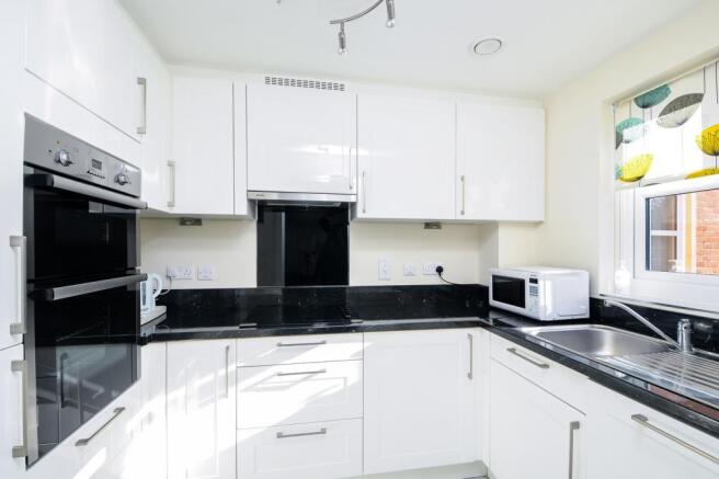 Modern Fitted Kitchen