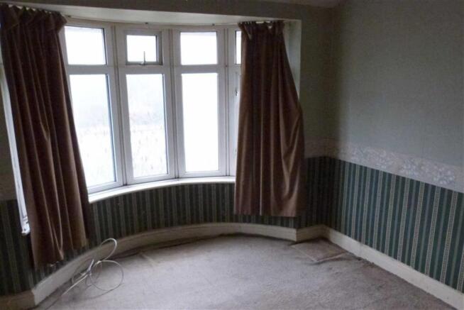 Bedroom 1: