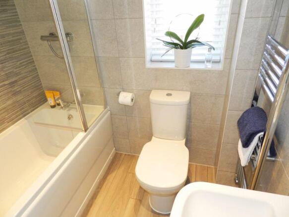 Family Bathroom 