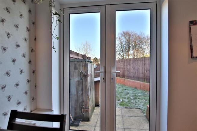 Langley Grove, Twyning - Kitchen/Diner
