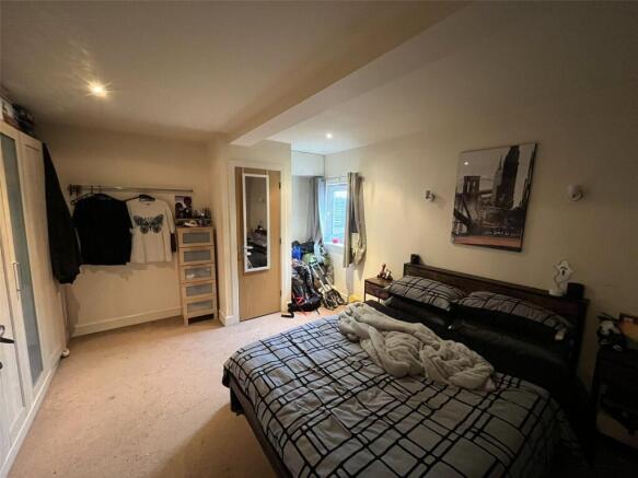 2 bed Apartment for sale Image 7