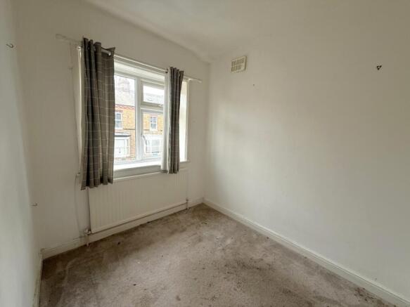 3 bed Terraced for sale Image 11
