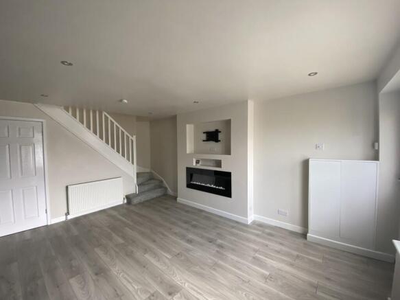 2 bed Town House to rent Image 9