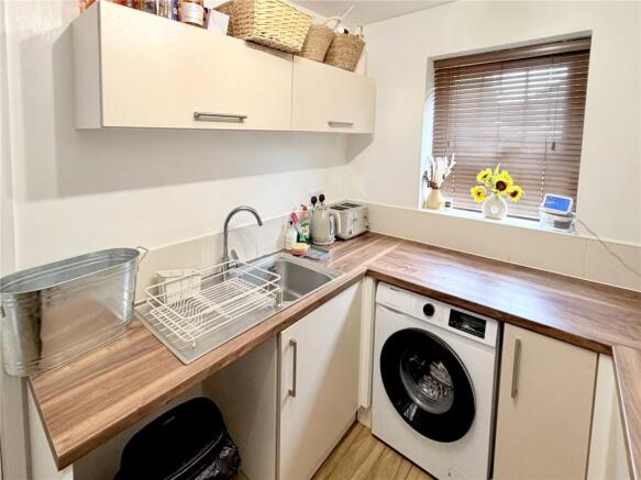 3 bed House for sale Image 7