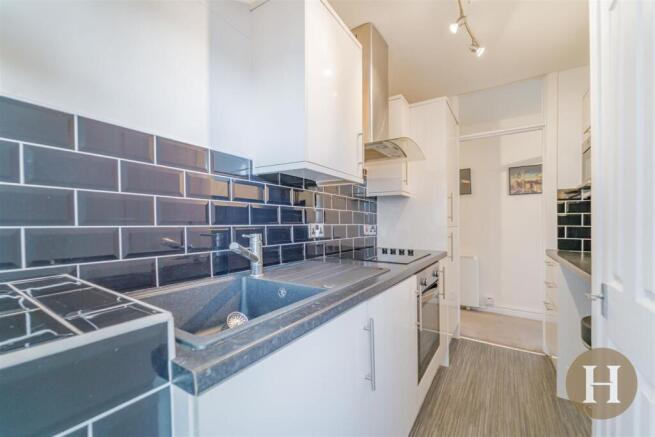 Hadleigh Estate Agents-6.jpg