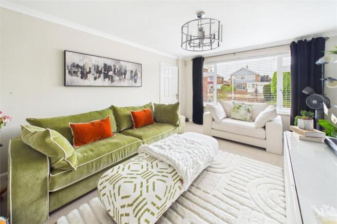 3 bed Semi-Detached for sale Image 4