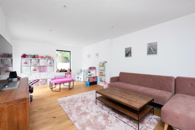 Family Room I.jpg