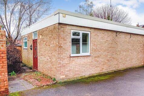 The Porter's Lodge, Queen's Court, Queen's Road, Cheltenham, GL50 2LU