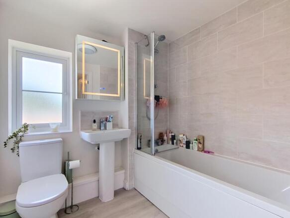 1 bed Flat for sale Image 8