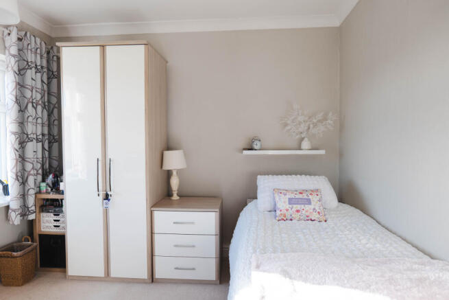 4 bed Semi-Detached for sale Image 12