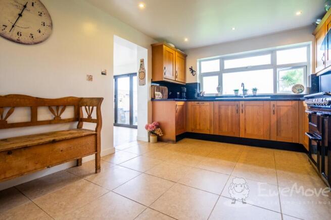 Kitchen-Breakfast Room