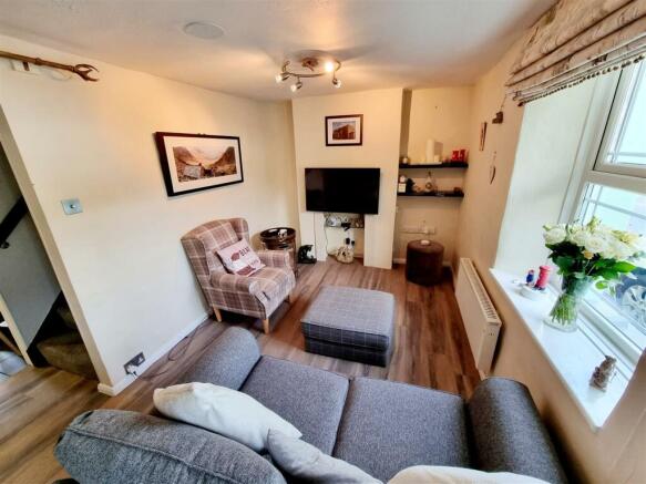 Sitting Room 1.jpg
