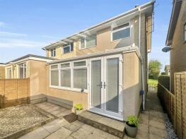 7, Manor Close, Cirencester GL7 2ND