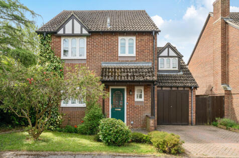 Chase Farm Close, Waltham Chase, Southampton, Hampshire, SO32