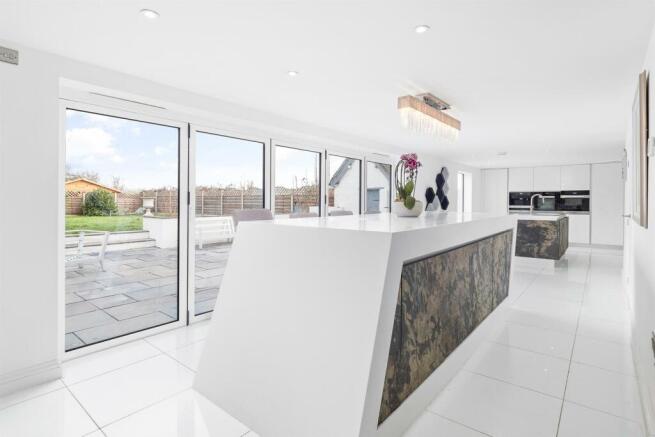 kitchen/dining