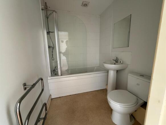 1 bed Apartment for sale Image 5