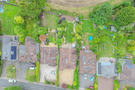 Station Road, Wythall
