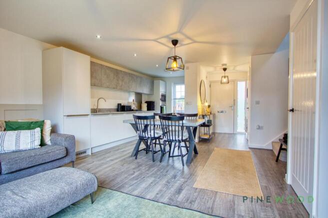 Kitchen / Dining Room