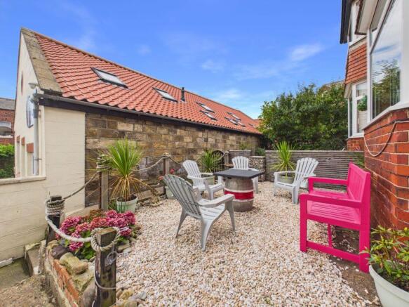 3 bed Semi-Detached for sale Image 12