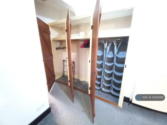 Triple Cupboard With Loft Storage Above