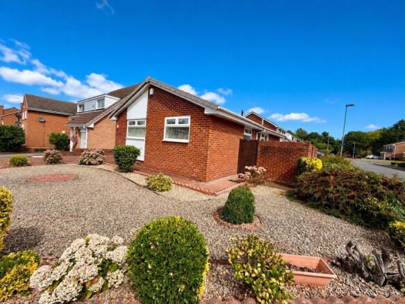 3 bed Detached Bungalow for sale Image 11