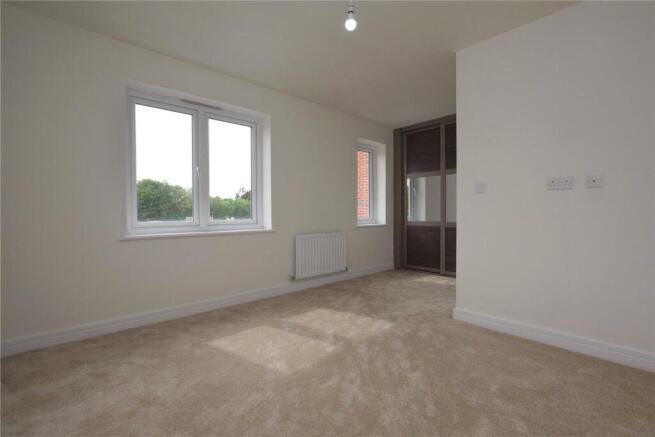 4 bed Semi-Detached for sale Image 5