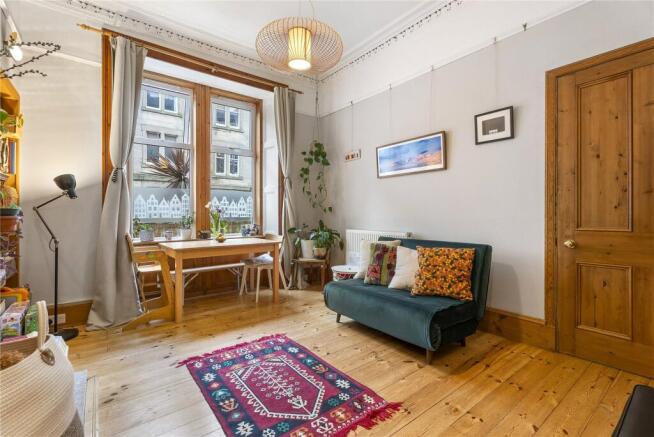 18 Roseburn Place
