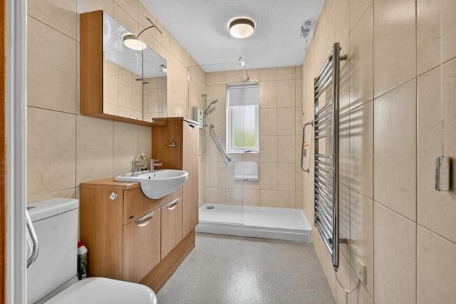 2 bed Apartment for sale Image 8