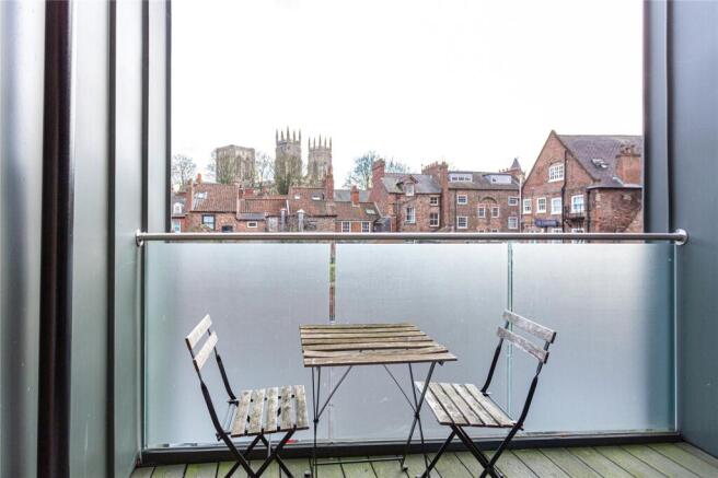 2 bed Flat for sale Image 11