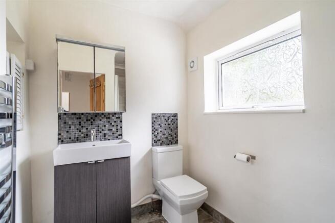 3 bed Terraced for sale Image 8