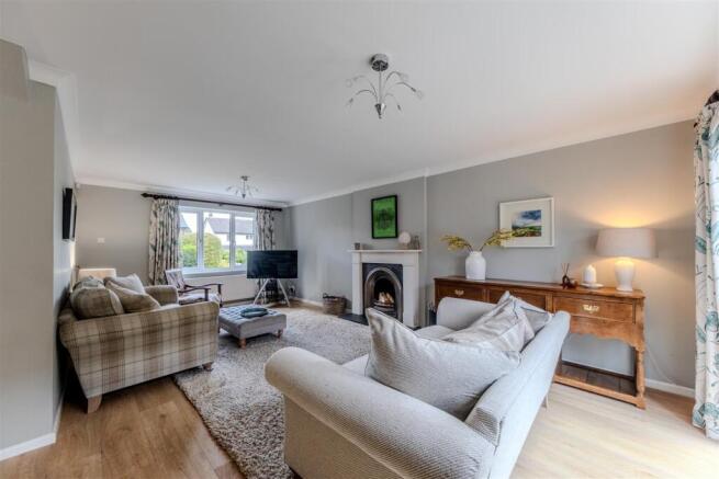 24 Woodlands Way-016.jpg
