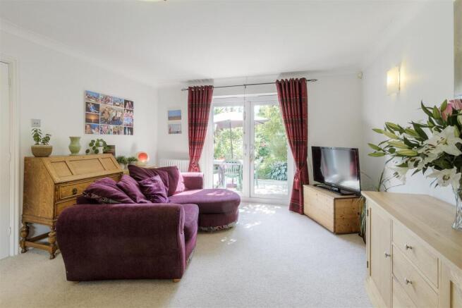 5 Garton Close