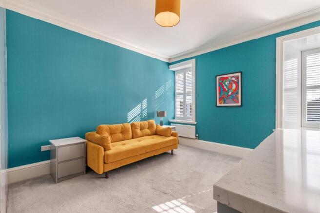 2 bed Flat for sale Image 12